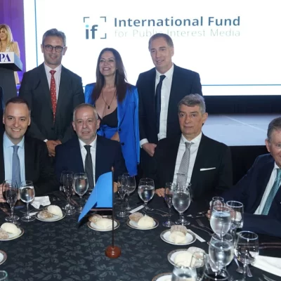 El Gobierno, el Estado, los medios de comunicación y la publicidad