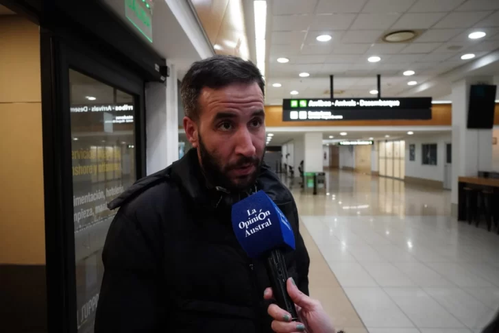  Ignacio se mostro satisfecho por las remodelaciones en el aeropuerto. FOTOS: LEANDRO FRANCO/LOA