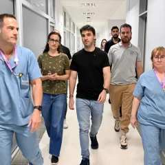 “Nacho” Torres celebró el histórico nacimiento de trigemelas en el nuevo hospital de Trelew
