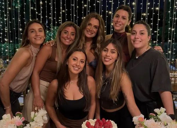 Camila Homs celebró sus 28 años a días de ser mamá