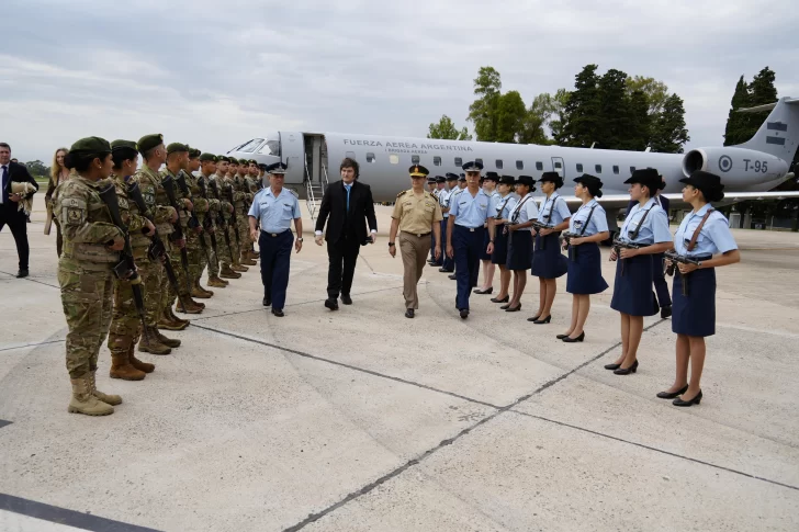 Milei presentó los aviones F-16: “Las fuerzas del cielo nos están acompañando”