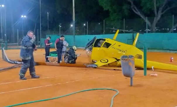 Un helicóptero cayó sobre una cancha de tenis en Palermo