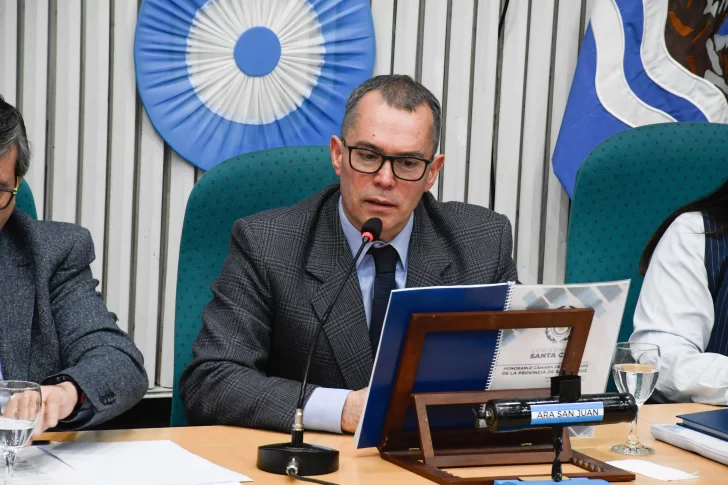 Este viernes Daniel Álvarez expondrá en la Legislatura el Segundo Informe de Gestión 2025