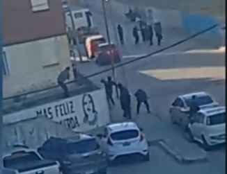 Piedras, corridas y disparos en el barrio 2 de Abril de Caleta Olivia: madrugada de tensión entre jóvenes y la Policía