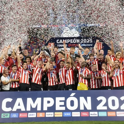 Estudiantes campeón del Torneo Clausura 2025: sumó su estrella 18 y se acerca a los grandes del fútbol argentino Estudiantes campeón del Torneo Clausura 2025: sumó su estrella 18 y se acerca a los grandes del fútbol argentino
