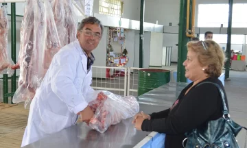 Venderán corderos frescos este fin de semana con descuentos y en cuotas: días, horarios y cómo pagar