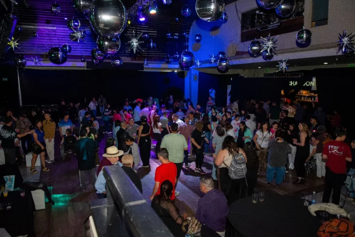 Sin Etiquetas cerró el 2025 con un fiesta de gala con más de 150 personas