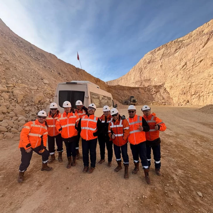 Jóvenes de zona norte de Santa Cruz reciben certificación en formación para el trabajo en minería Jóvenes de zona norte de Santa Cruz reciben certificación en formación para el trabajo en minería