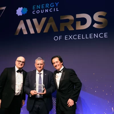 YPF fue reconocida como la compañía regional del año YPF fue reconocida como la compañía regional del año