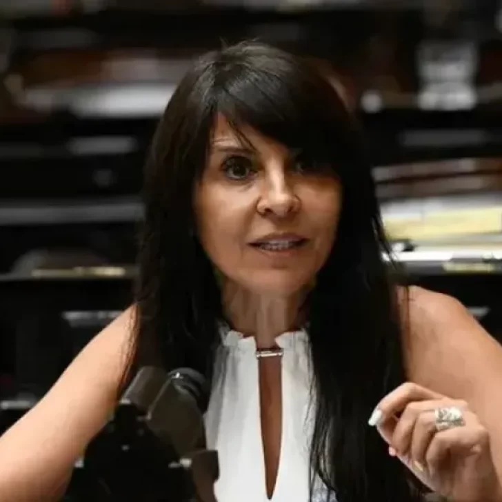 Lorena Villaverde renunciará a Diputados y sostendrá su banca en el Senado “hasta las últimas consecuencias” Lorena Villaverde renunciará a Diputados y sostendrá su banca en el Senado “hasta las últimas consecuencias”