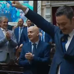 La ovación a Luis Petri al momento de jurar en la Cámara de Diputados de la Nación por parte de sus pares en el recinto