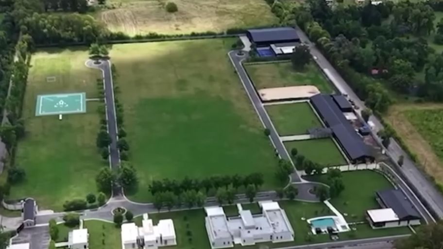  La mansión de Pilar que se le atribuye a Chiqui Tapia.