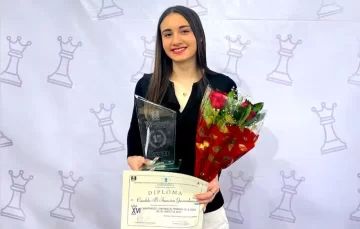 La reconocida ajedrecista Candela Francisco visitará Río Gallegos y otras localidades de Santa Cruz La reconocida ajedrecista Candela Francisco visitará Río Gallegos y otras localidades de Santa Cruz