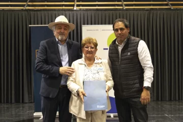 Comodoro Rivadavia: Othar Macharashvili participó del Día del Jubilado Municipal Comodoro Rivadavia: Othar Macharashvili participó del Día del Jubilado Municipal