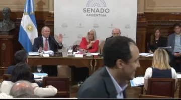 Tenso cruce entre José María Carambia y Luis Lucero: “Sigan robando con la minería” Tenso cruce entre José María Carambia y Luis Lucero: “Sigan robando con la minería”
