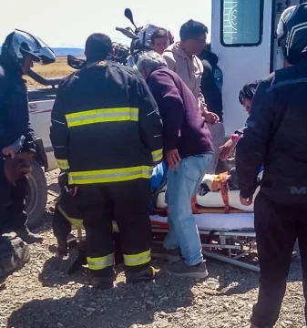 Motociclista mexicano fue auxiliado tras un grave accidente cerca de Gobernador Gregores Motociclista mexicano fue auxiliado tras un grave accidente cerca de Gobernador Gregores