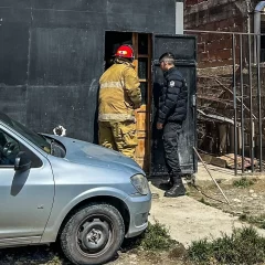 Un cigarrillo cayó en un colchón y provocó un principio de incendio en un departamento