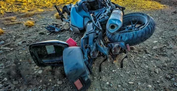 Bomberos asistieron a motociclista que cayó de su rodado cerca de Piedra Buena Bomberos asistieron a motociclista que cayó de su rodado cerca de Piedra Buena