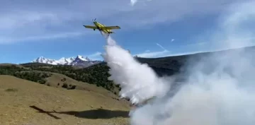 Incendio en Parque Nacional Los Glaciares: “El avión hidrante es una herramienta fundamental para este caso” Incendio en Parque Nacional Los Glaciares: “El avión hidrante es una herramienta fundamental para este caso”