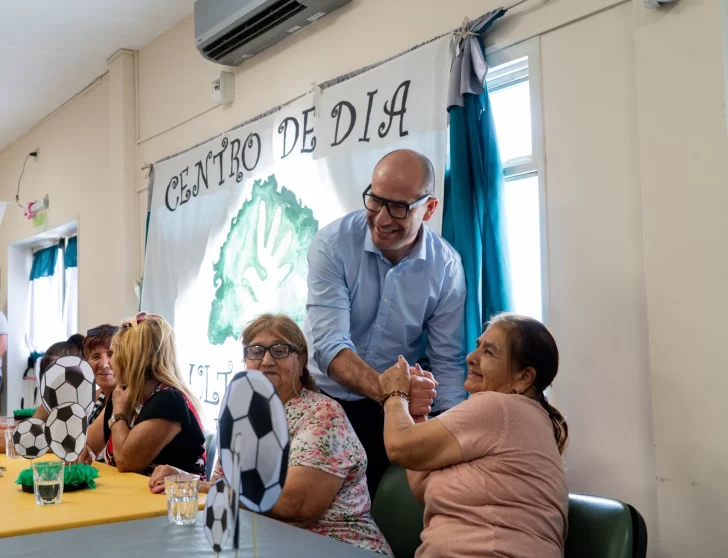 COLONIAS-DE-VERANO-ADULTOS-MAYORES-COMODORO-RIVADAVIA-1-728x558
