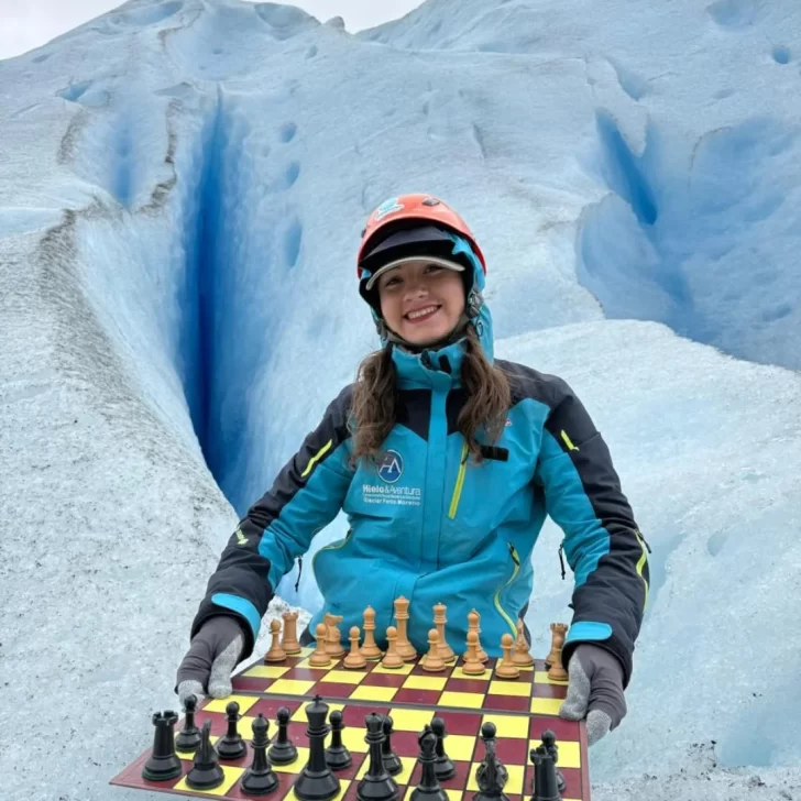 La campeona mundial de ajedrez Candela Francisco cerró su gira por Santa Cruz La campeona mundial de ajedrez Candela Francisco cerró su gira por Santa Cruz
