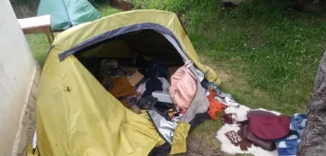 Robó de madrugada en pleno centro de El Chaltén y ocultó el botín en una carpa Robó de madrugada en pleno centro de El Chaltén y ocultó el botín en una carpa