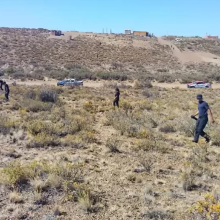 Una huella podría identificar a la víctima de los restos hallados en el barrio 13 de Diciembre de Caleta Olivia Una huella podría identificar a la víctima de los restos hallados en el barrio 13 de Diciembre de Caleta Olivia