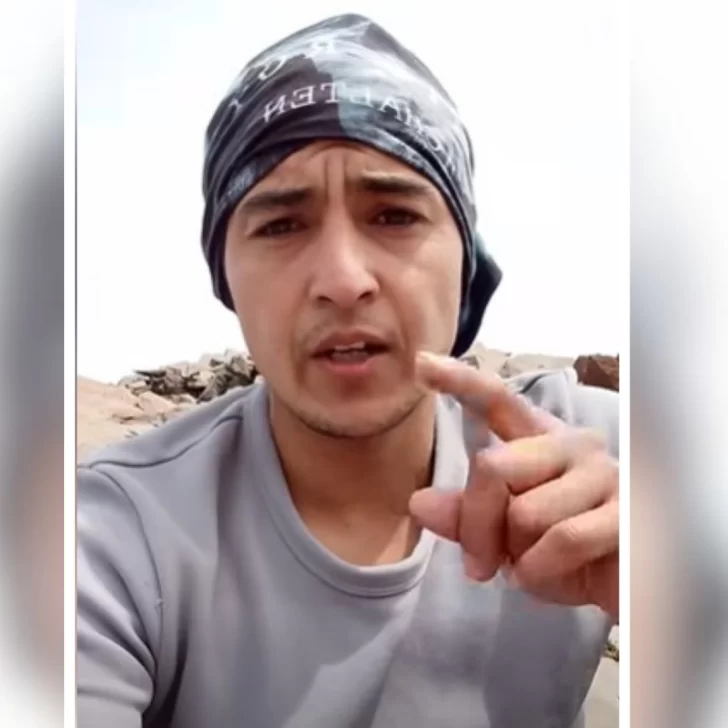 Habló el joven que filmó a turistas haciendo fuego en El Chaltén: “Si estás sentado en tu casa criticando, te invito a que vengas y cuides esto” Habló el joven que filmó a turistas haciendo fuego en El Chaltén: “Si estás sentado en tu casa criticando, te invito a que vengas y cuides esto”