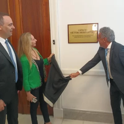 Víctor Bugge, el decano de la fotografía: “Siempre traté de hacer la foto oficial, no oficialista” Víctor Bugge, el decano de la fotografía: “Siempre traté de hacer la foto oficial, no oficialista”