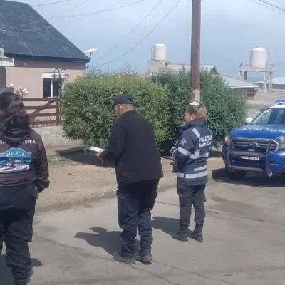 ¿Ajuste de cuentas?: una mujer denunció que intentaron apuñalarla a plena luz del día