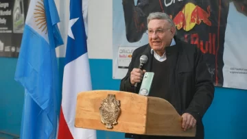 Acto de homenaje a Juan Manuel Fangio en punta Arenas Acto de homenaje a Juan Manuel Fangio en punta Arenas