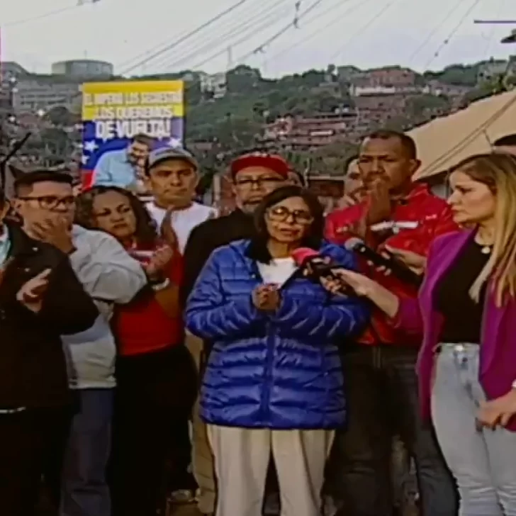 Delcy Rodríguez decretó 7 días de duelo por los “jóvenes mártires que murieron defendiendo a Venezuela y Maduro” Delcy Rodríguez decretó 7 días de duelo por los “jóvenes mártires que murieron defendiendo a Venezuela y Maduro”