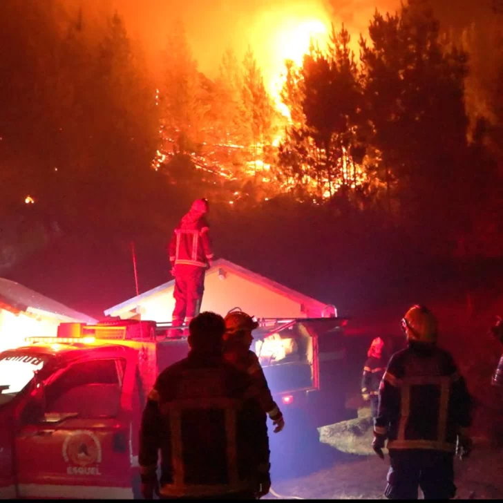Incendios en Chubut: “Los miserables que prendieron fuego van a terminar presos”, dijo “Nacho” Torres Incendios en Chubut: “Los miserables que prendieron fuego van a terminar presos”, dijo “Nacho” Torres