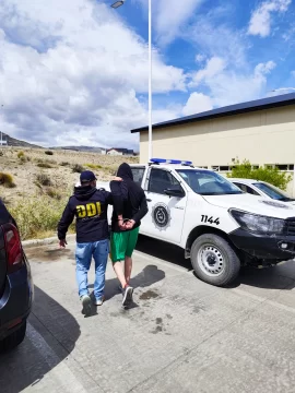 Crimen en El Calafate: se entregó el segundo sospechoso por el robo de Año Nuevo que terminó con la muerte de Pablo Rufino Crimen en El Calafate: se entregó el segundo sospechoso por el robo de Año Nuevo que terminó con la muerte de Pablo Rufino