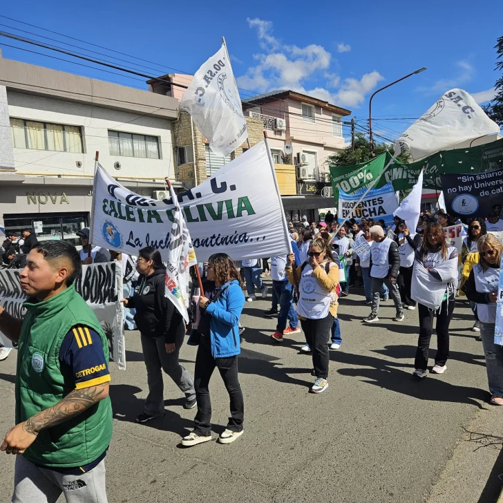 En Santa Cruz la CGT realizará paro y movilización en contra de la reforma laboral En Santa Cruz la CGT realizará paro y movilización en contra de la reforma laboral
