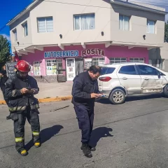 Dos vehículos chocaron y hubo alerta por personas atrapadas
