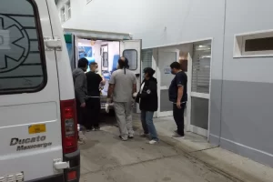 Una ciclista menor de edad fue embestida por una camioneta y terminó hospitalizada