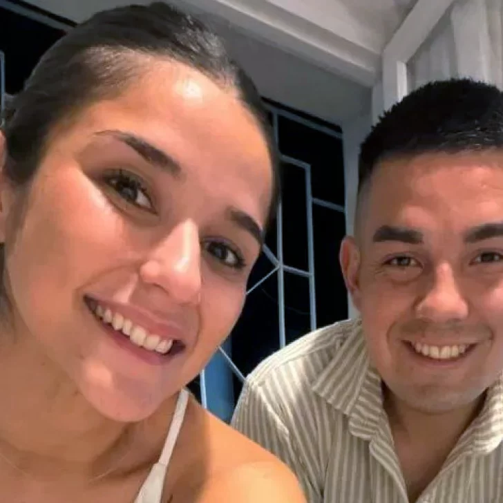 El desgarrador mensaje de la pareja del árbitro fallecido en el vuelco: “Me arrancaste el alma con tu partida” El desgarrador mensaje de la pareja del árbitro fallecido en el vuelco: “Me arrancaste el alma con tu partida”