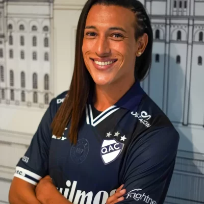 “¡Bienvenida al más grande del sur, Mara”: la primera jugadora trans del fútbol argentino se suma a Quilmes
