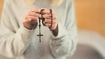 Bombardeo a Irán: Conferencia Episcopal Argentina invita este domingo a rezar por la paz en el mundo Bombardeo a Irán: Conferencia Episcopal Argentina invita este domingo a rezar por la paz en el mundo