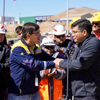 Newmont invertirá USD 800 millones en Santa Cruz para ampliar la vida útil de la mina Cerro Negro y sostener el empleo hasta 2035 Newmont invertirá USD 800 millones en Santa Cruz para ampliar la vida útil de la mina Cerro Negro y sostener el empleo hasta 2035