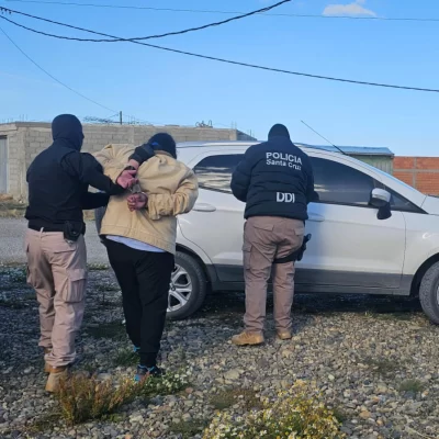 Detuvieron a un hombre por tenencia y divulgación de material de abuso infantil en Río Gallegos
