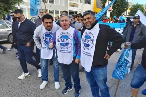 AMET Santa Cruz movilizó en contra la reforma laboral