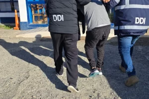 Allanamientos por robo en una casa en Río Gallegos: un detenido y elementos recuperados Allanamientos por robo en una casa en Río Gallegos: un detenido y elementos recuperados