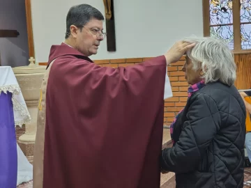 Las Heras: masiva participación de fieles en el Miércoles de Ceniza Las Heras: masiva participación de fieles en el Miércoles de Ceniza