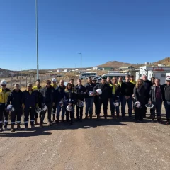 El Gobernador Claudio Vidal recorre la mina Cerro Negro: acompaña la presentación del plan de inversiones hasta 2035