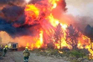 La epopeya solidaria de los bomberos voluntarios de Las Heras en la cordillera