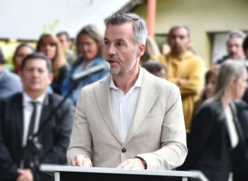 Mario Guatti: “La actividad económica formal debe ser fomentada y protegida” Mario Guatti: “La actividad económica formal debe ser fomentada y protegida”