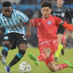 Pelota Libre o Xuper TV: dónde ver Racing vs. Argentinos Juniors, por el Torneo Apertura 2026