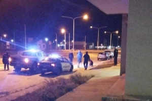 Vecinos atraparon a un ladrón en el barrio Procrear de Río Gallegos y lo entregaron a la Policía